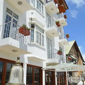 3* فندق Royal Hills